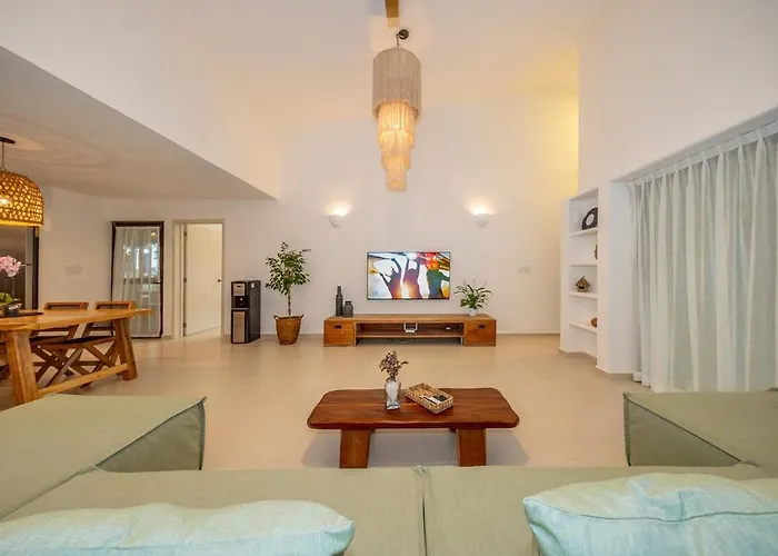 Casa Campos By Zama Homes Villa