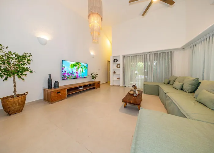 Casa Campos By Zama Homes Villa